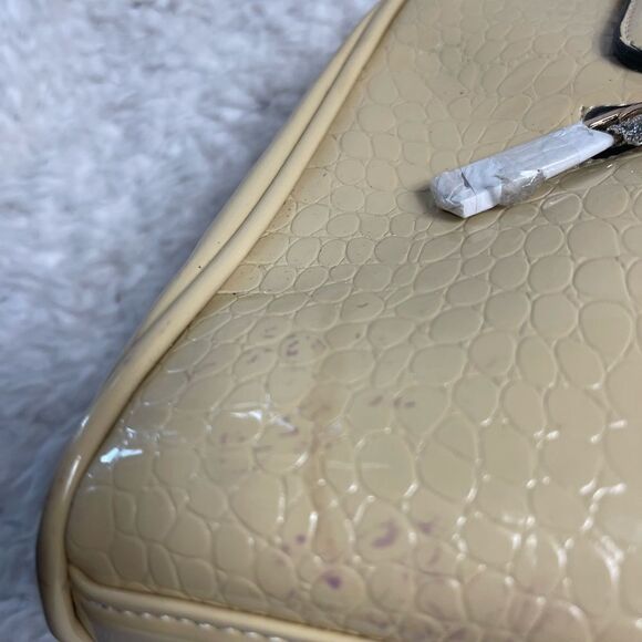 NWTLa Reine Patent Beige croc prints faux leather satchel gold tone frame accent - Picture 10 of 12